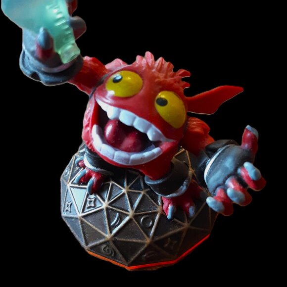 ** 3 Figures for $20 ** Skylanders Giants - Retro Figure - Punch Pop Fizz - Picture 3 of 3
